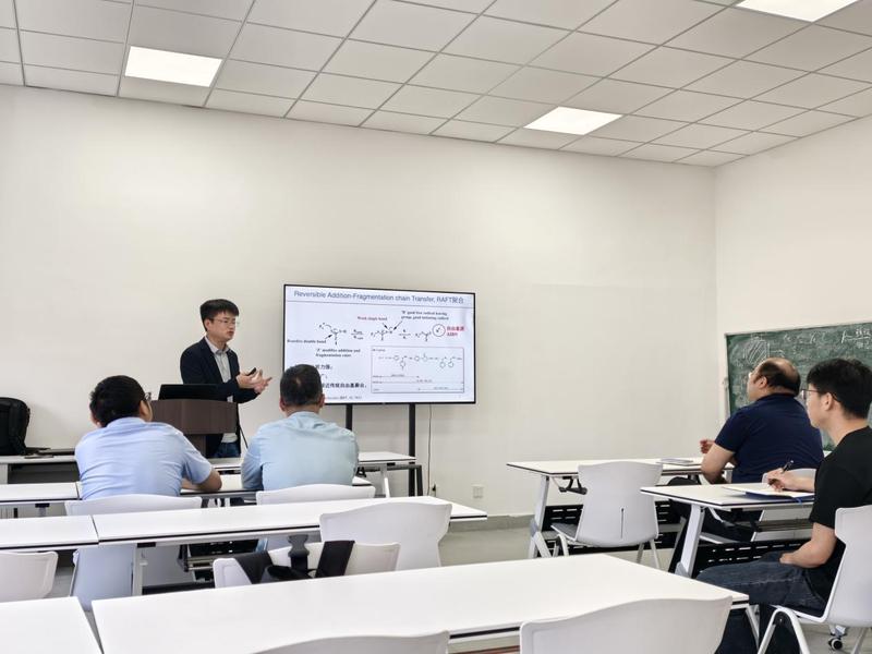 苏州大学朱健教授应邀来校开展专...