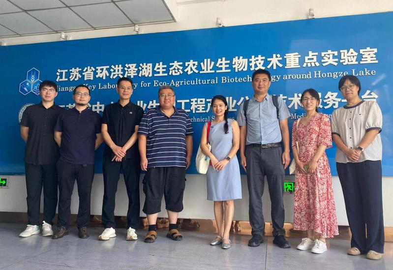 化工与材料学院赴淮阴师范学院调...